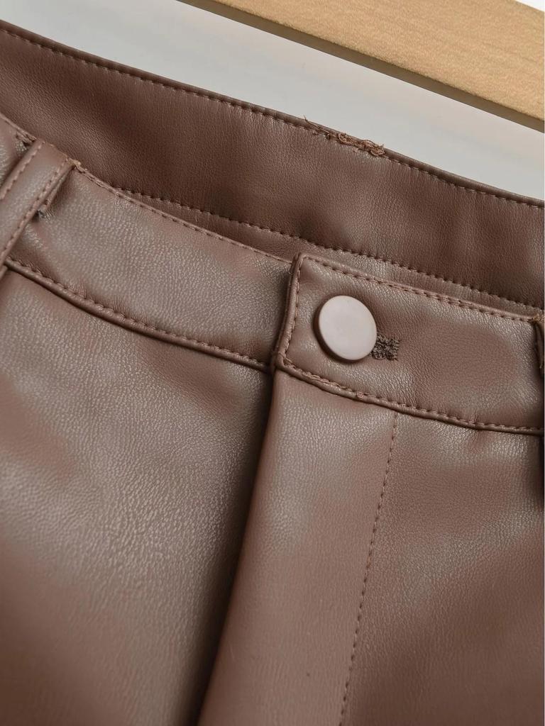 American Retro Style Slimming PU Leather Shorts with Hip Padding for Petite Figures