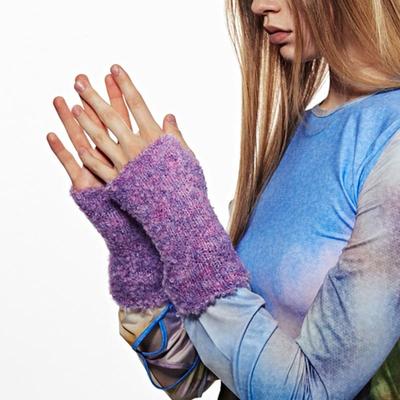 FENNEC CURLY HAND WARMER - FUCHSIA PURPLE