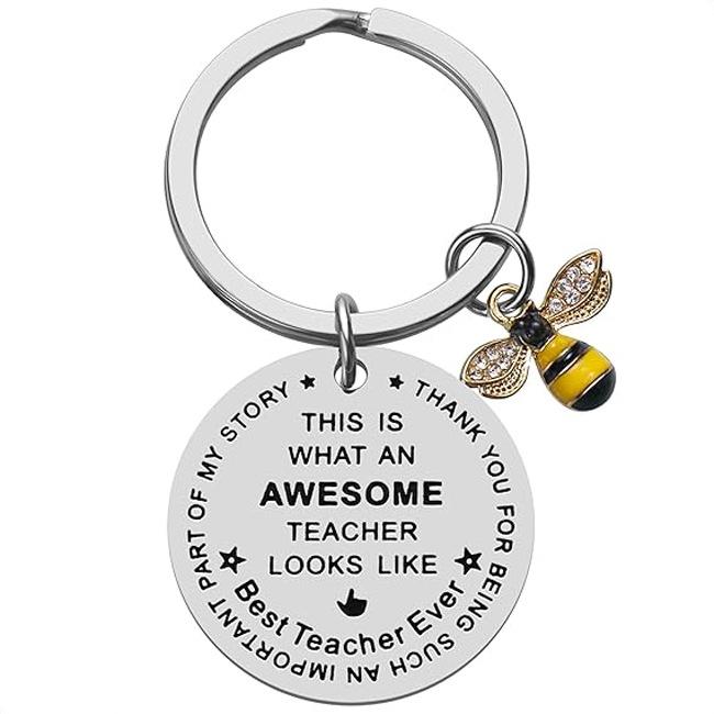 Thanksgiving Gift: Stainless Steel Keychain with Engraved Little Bee Pendant – Ideal Graduation Gift for Teachers