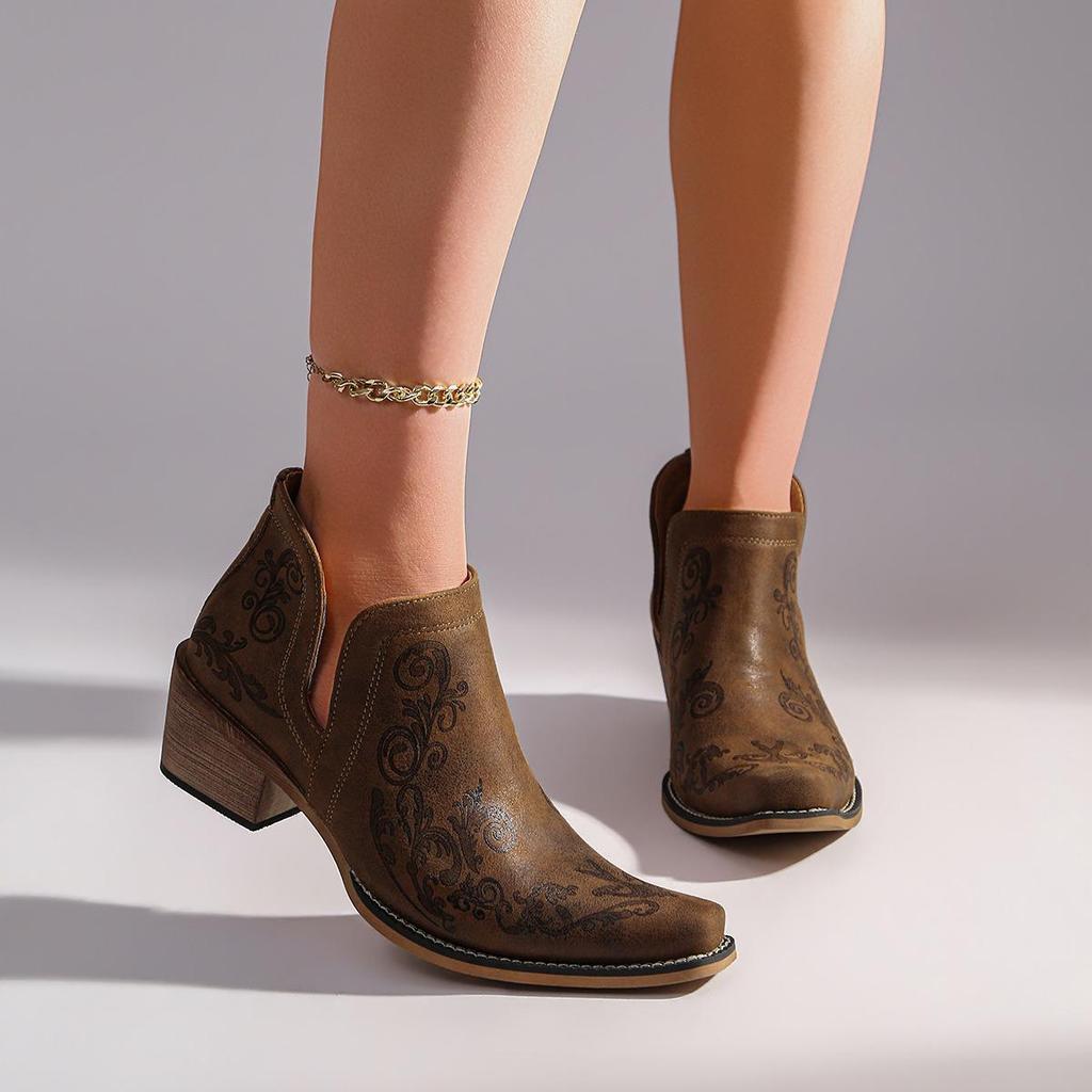 2026 Spring Women's Embroidered Short Retro Boots: Ethnic Style Chunky Heel Western Cowboy Shoes