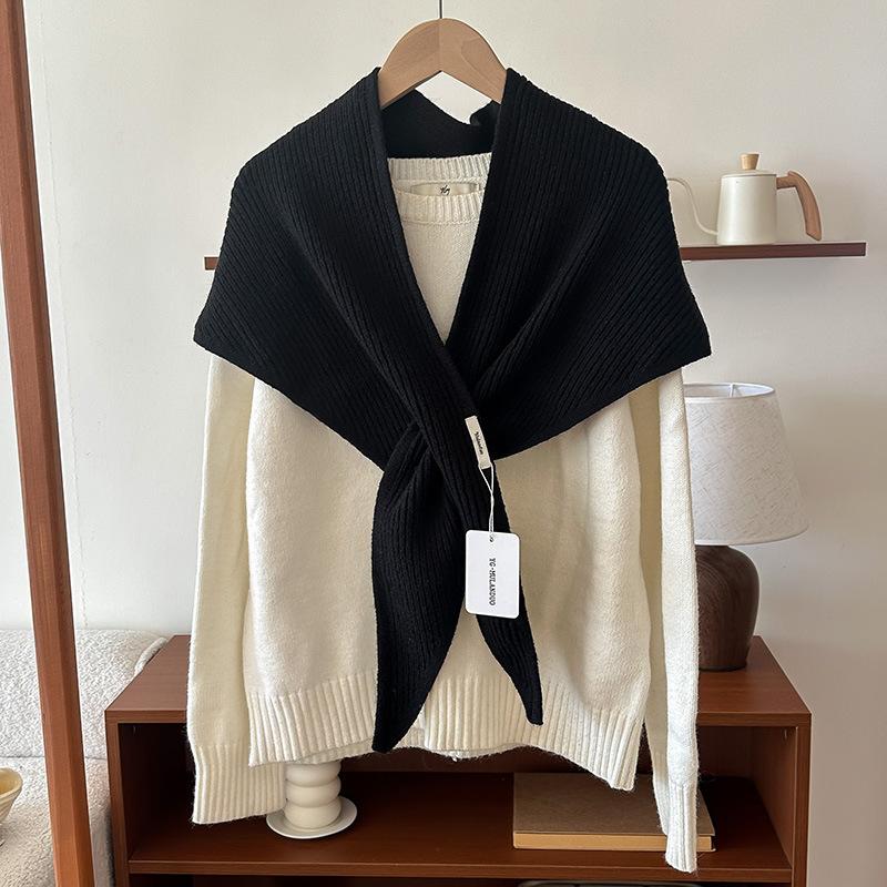 Solid Color Cross Knitted Triangle Scarf Women'S Winter Warm Neck Protection Shawl Clothing Matching Shawl Scarves