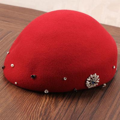 Lady Fedoras Wollhüte Mädchen Woolen Freizeitmütze Herbst und Winter Handgenähte Perlendiamanten Woolen Artist Beret Duck Cap B-8923