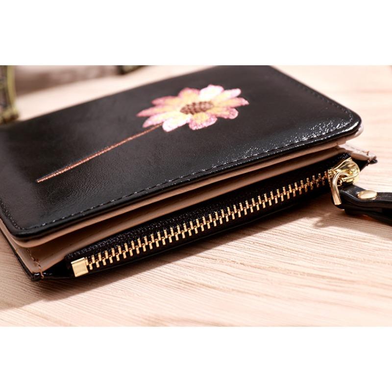 Small Wallet Women's Short Style 2025 New Style Simple and Fresh Student Zipper Buckle Folding Change Clip
