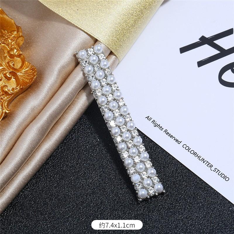 

Европейская и корейская роскошная личность флэш бриллиант бахрома брошь темперамент универсальная жемчужная корсажная ряд бриллиантовая булавка костюм кардиган аксессуары