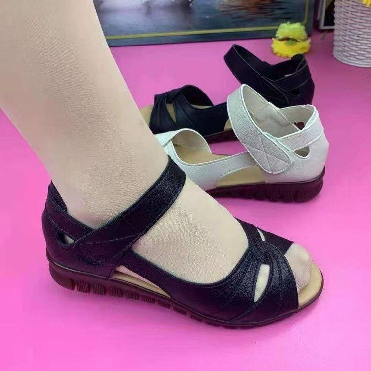 

Summer mother sandals women s outer wear casual soft sole middle-aged and elderly women s shoes flat heel comfortable non-slip women s sandals forei 40