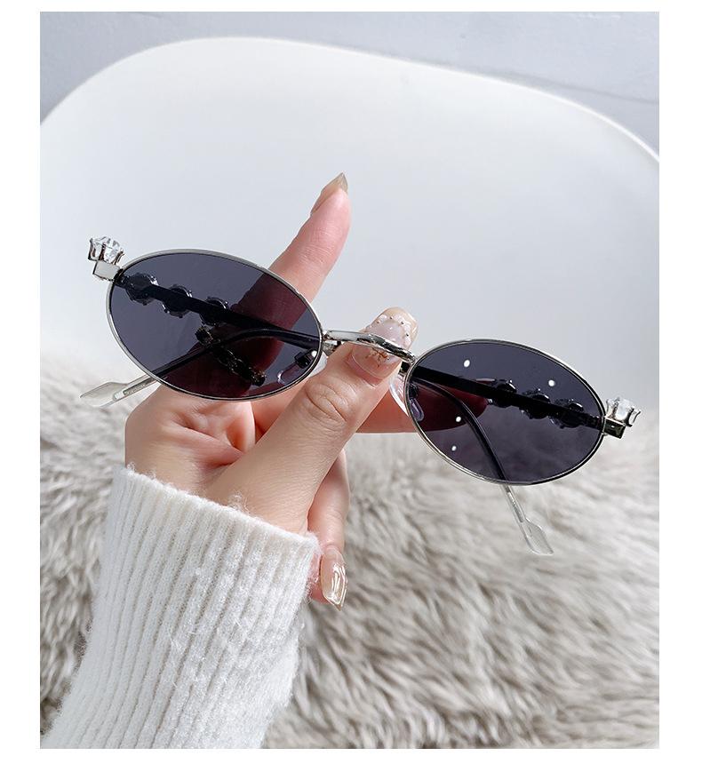 New Fashion Diamond Sunglasses Women Small Frame Oval Sun Glasses Uv400 Vintage Sunglass Eyewear With Box