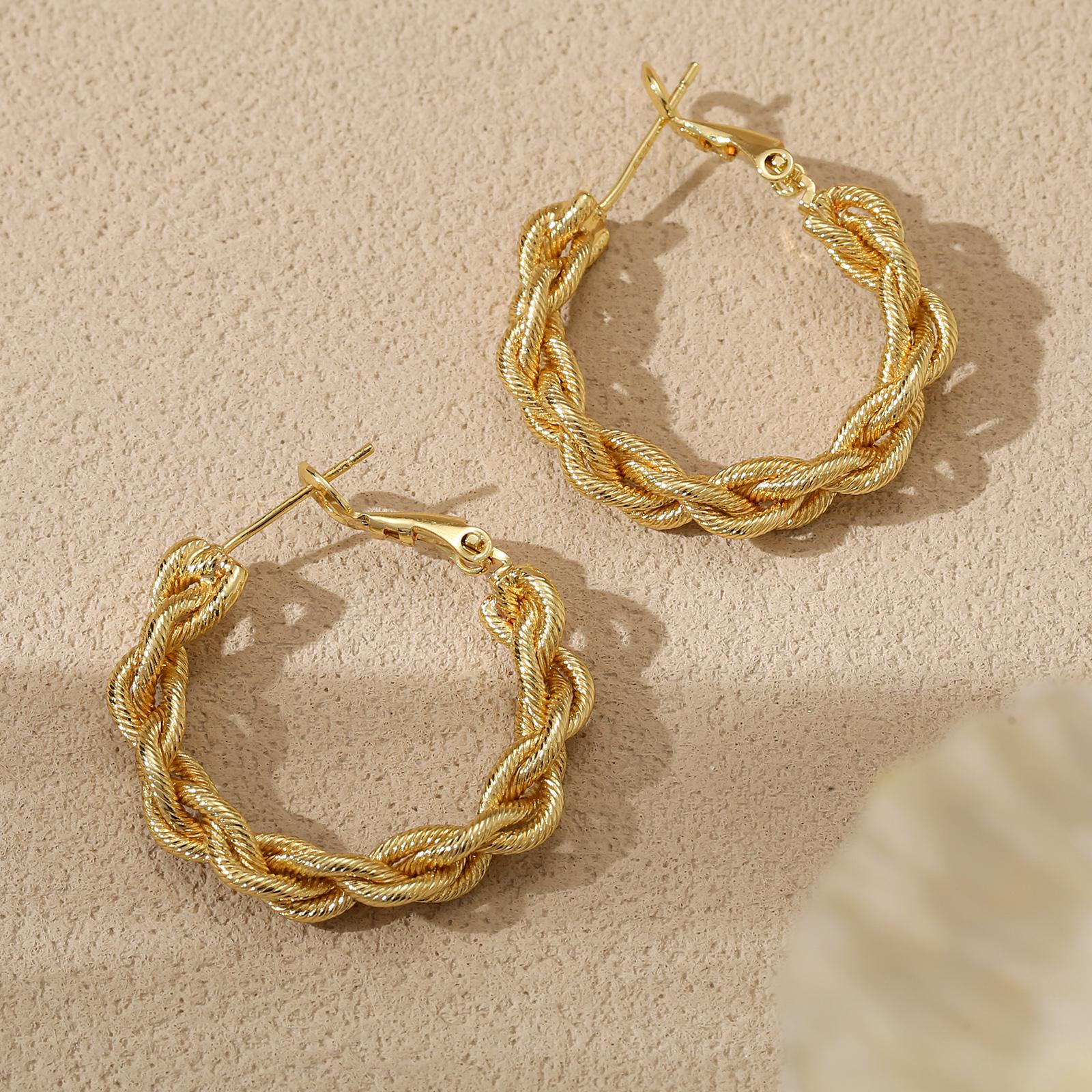 Golden Twisted Hoop Earrings for Women Elegant Chunky Statement Jewelry Gift GOLD золотистый