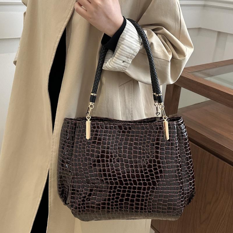 Elegant Black Glossy Embossed Large Capacity Tote Bag with Braided Handbag Gold Hardware Versatile Commuter Shoulder Purse