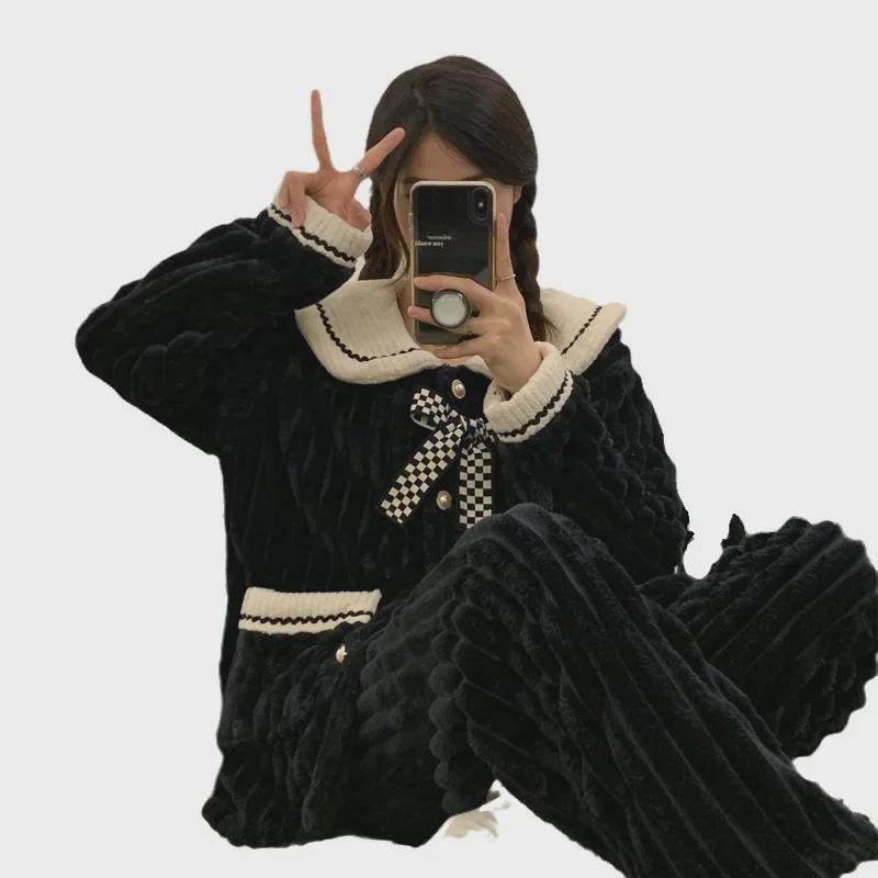 Girls' Black College Style Flannel Pajamas - Cute, Thick Coral Fleece, Large Size for Autumn and Winter.