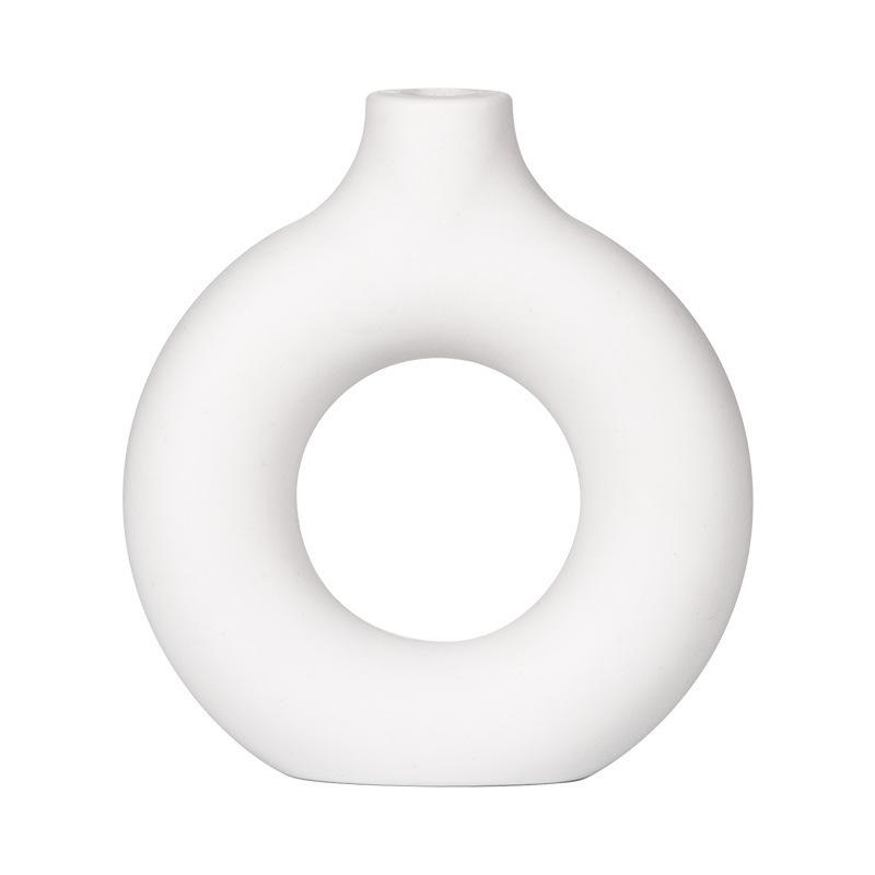 Drop-Proof Donut-Style Vase: Imitation Ceramic Ornament for Living Room Decoration.