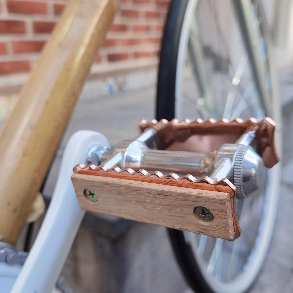 New Non-slip Pedal Ultralight Bike MTB Road Bike Pedal Cycling Classical Retro Wooden Styles Bicycle Pedals
