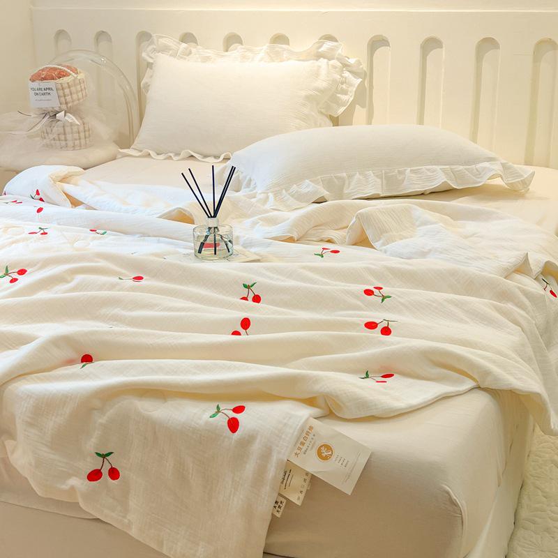 A-Class Pure Cotton Double-Layer Crinkled Gauze Embroidered Summer Quilt & Blanket