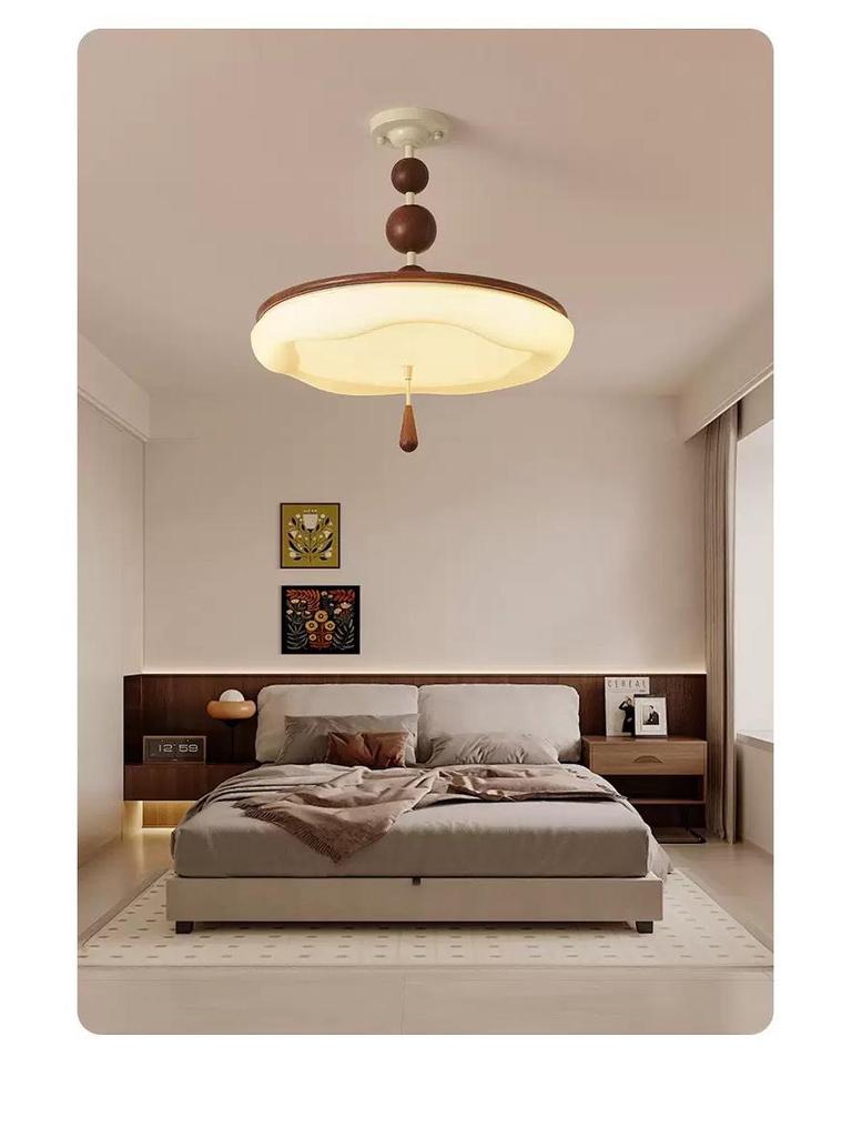 French Retro Cream Ceiling Light - Full Spectrum Eye Protection Chandelier for Bedroom or Study.
