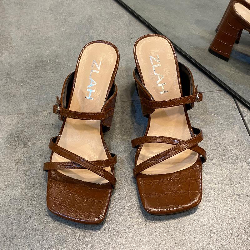 

Туфли-шлепанцы на высоком каблуке с квадратным носком для женщин, носящих женскую обувь больших размеров, сандалии на толстом каблуке с каменным узором для женщин 35 коричневый