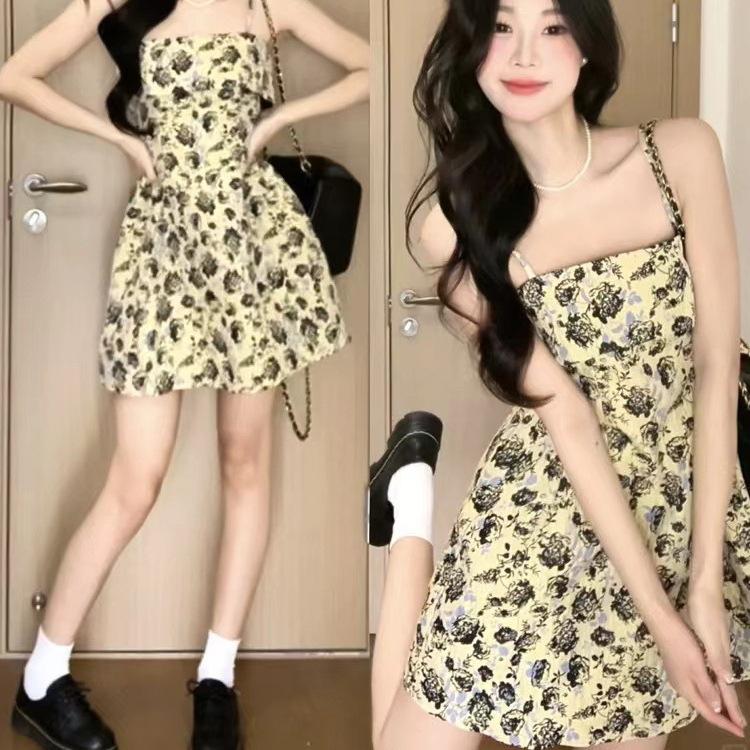 Summer French Sexy Wind Floral Suspender Dress Women's Small Temperament Waist Short A-shaped Skirt