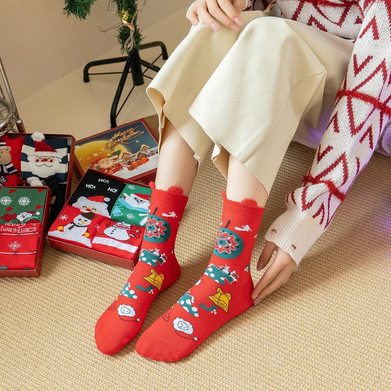 3D Cartoon Christmas Stocking Gift Set: Cute Mid-tube Women’s Socks for Autumn & Winter