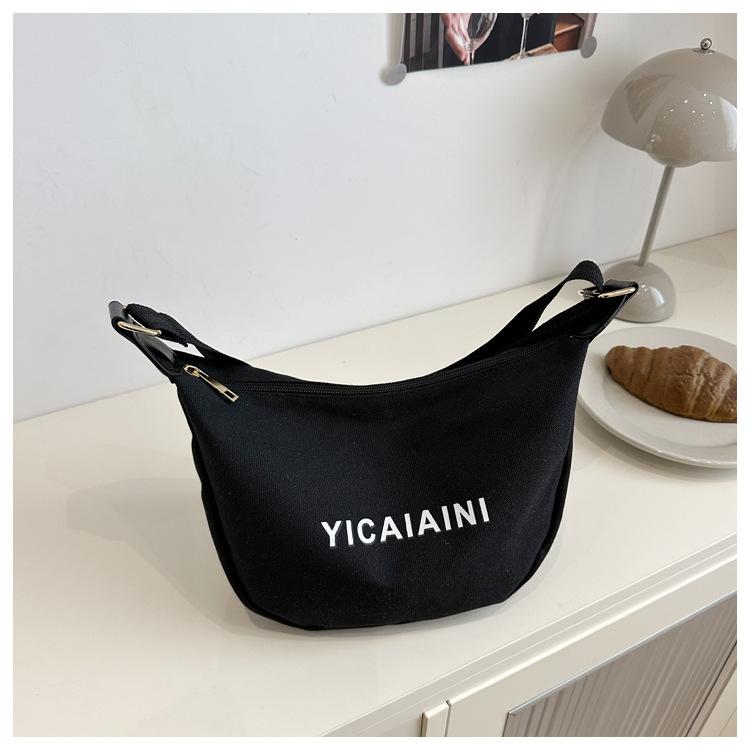 

2025 новый японский косой рюкзак мужской и женский маленькая сумка-мессенджер с широким ремнем ins трендовая маленькая сумка повседневная универсальная чёрный