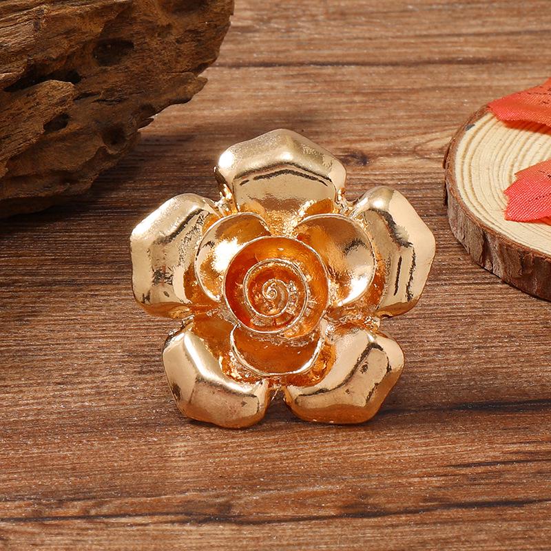 2024 Spring Retro Flower Openwork Earrings for Women - Niche Design Photography Accessory