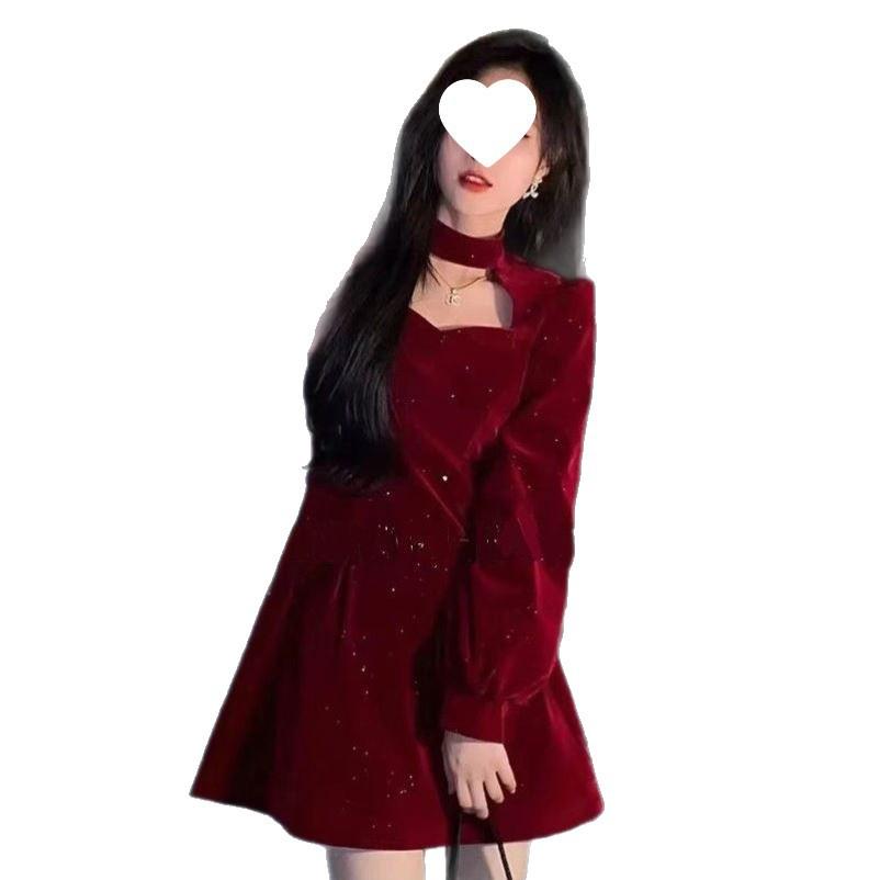 Hepburn Style Red Christmas Dress with Gold Velvet Lining