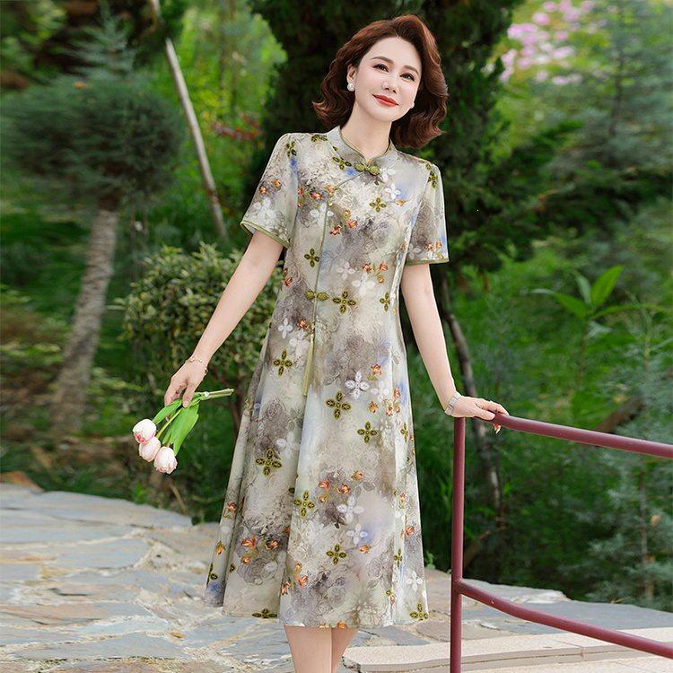 Elegant 2026 Summer Dress for Stylish Mid-Aged Women - Dignified, Generous Short-Sleeved Design