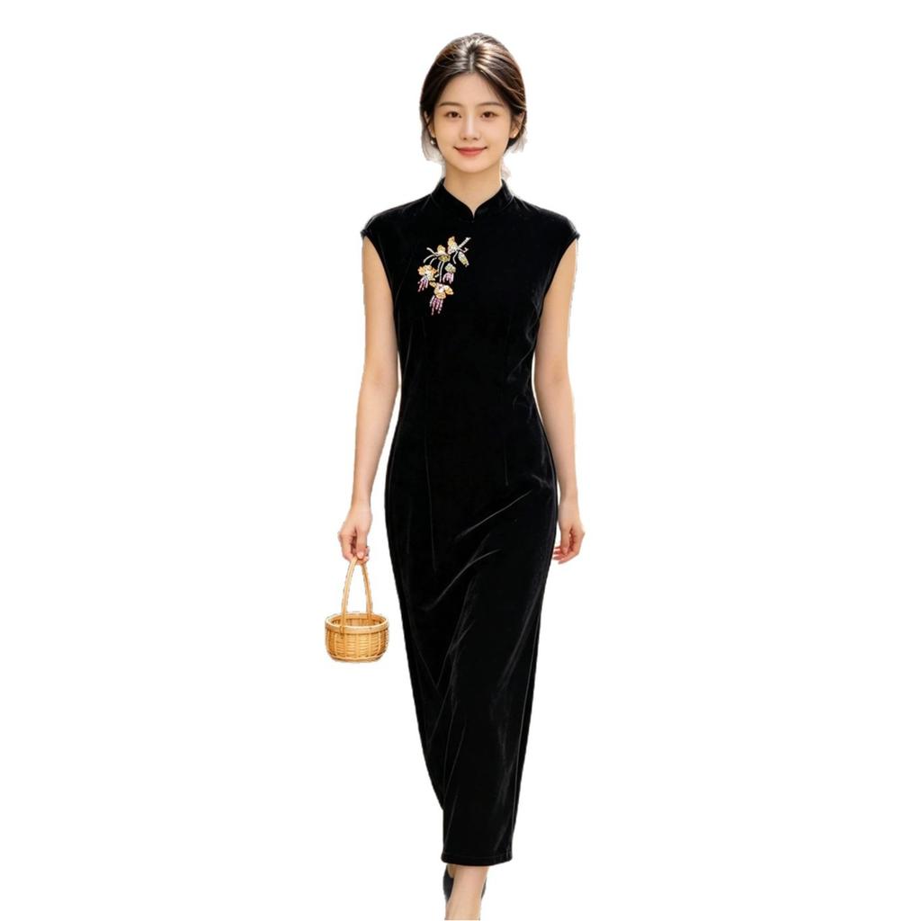 1011 Spring and Autumn New Improved Black Velvet Cheongsam Long Sleeveless Slim Fit Young Fashion Temperament Long Cheongsam