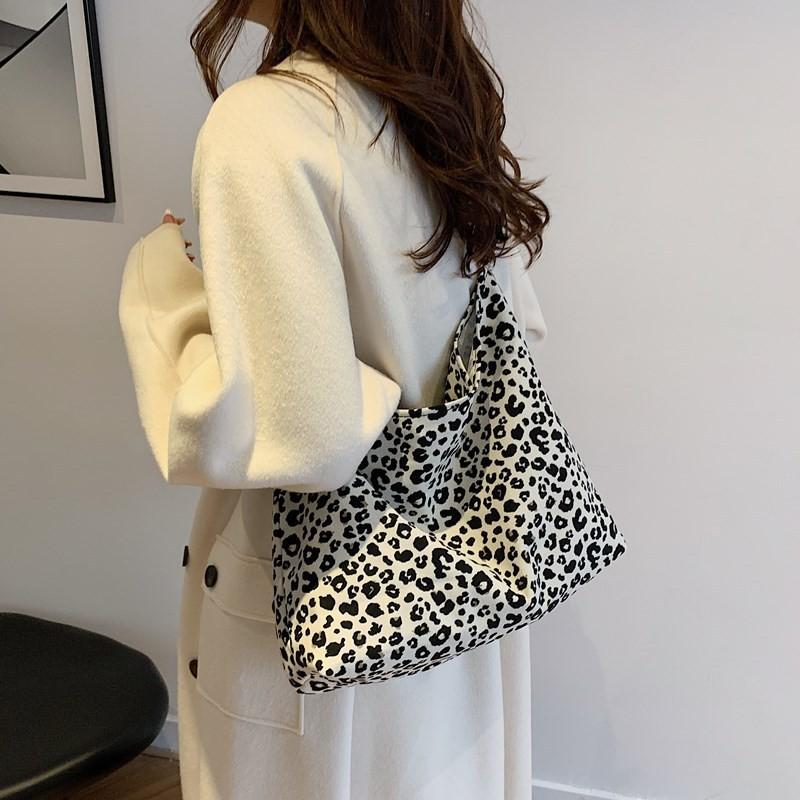 Stylish Large Capacity Korean Fashion Shoulder Bag For Women Autumn Trendy Tote