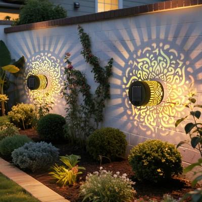 Luz Solar Decorativa Impermeable Luz para Valla Metálica Alimentada por Energía Solar Luz Exterior para Jardín Poste Terraza Patio Decoración Trasera