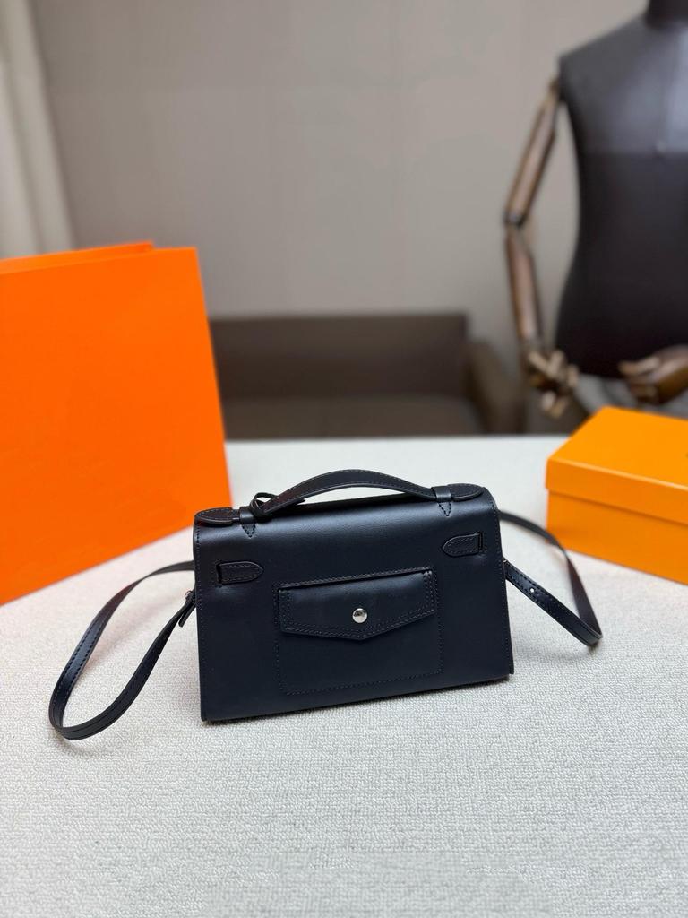 Elegant Light Luxury Chain Bag: Women's Versatile Shoulder/Crossbody Handbag for Travel and Parties