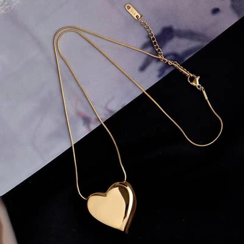 Dainty Two-Sided Heart-shaped Pendant Necklace Vintage Hip-hop Sweater Chain Lightweight Choker Necklace Ornament