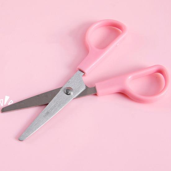 Kids Safety Scissors with Protective Case Ergonomic Handle Paper Cutting Scissors Kindergarten Craft Supplies