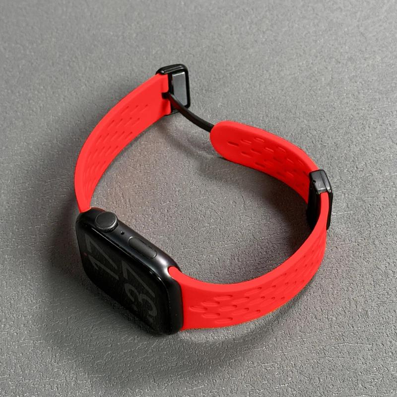 Silicone Strap for Apple Watch Band 49mm 46mm 45mm 44mm 42mm 40/41mm Magnetic Bracelet Correa iWatch Series 10 9 8 7 6 5 4 Ultra