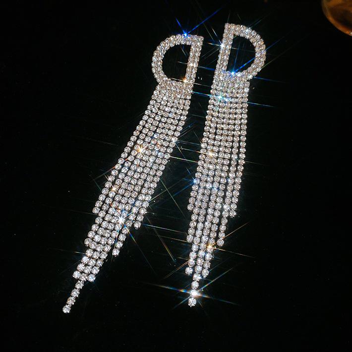 

Шикарные европейские и американские серьги с кисточками - Звездный стиль, Высококлассный и Драматичный дизайн