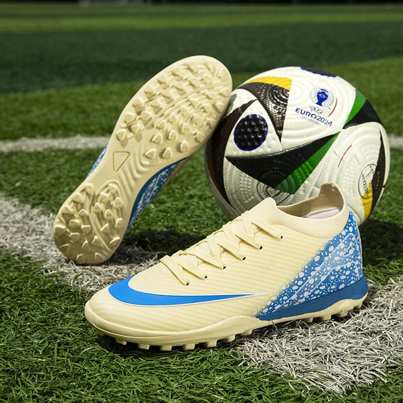 Men professional soccer shoes sport ultra-light non-slip unisex football boots cleats FG/TF Boy grass training shoes