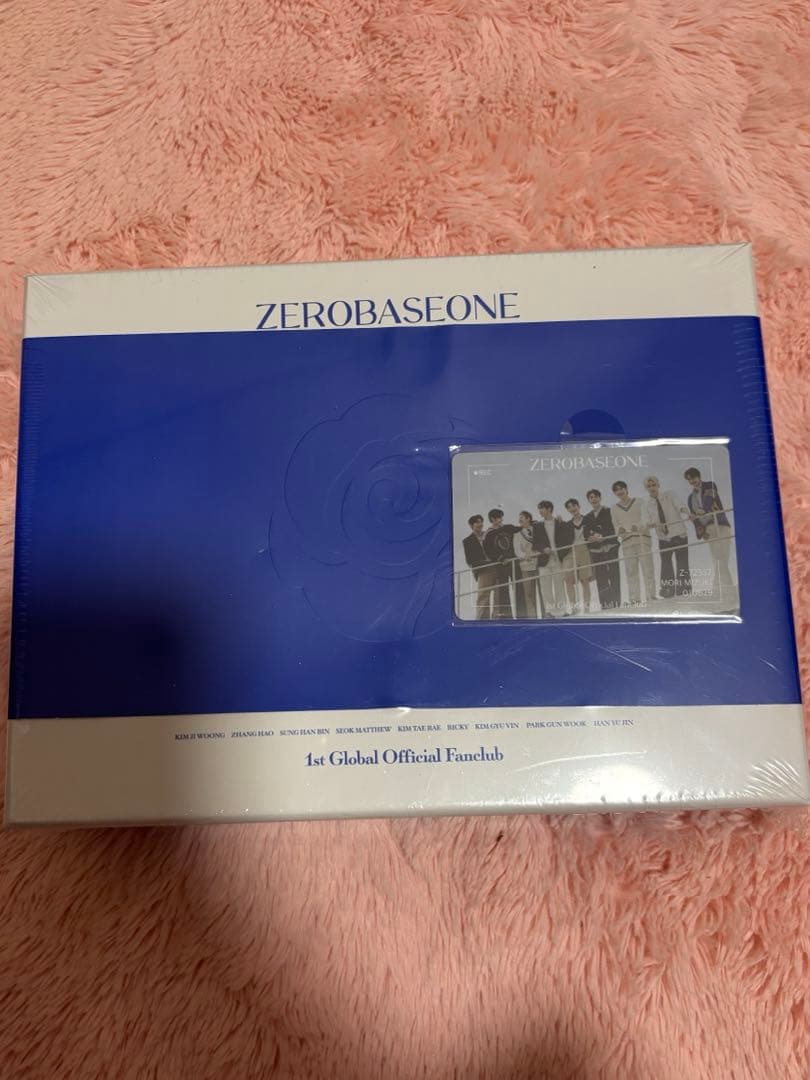 

[USED] ZebeOne Global Fan Club 1st Edition Benefits