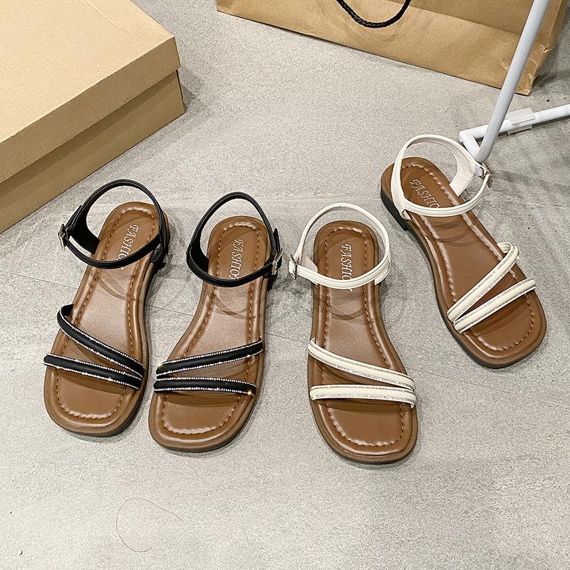 Fashion 2025 Summer New Flat Bottom Fashion Trendy Women's Beach Sandals Outdoor Wear Non-slip Outdoor Versatile Embellish Women Sandal
