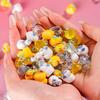 10 / 20pcs Cute Mini Resin Ducks Tiny Angel Duck Compact Plastic Miniature Random Color Animals Figures Ideal for Garden Decoration
