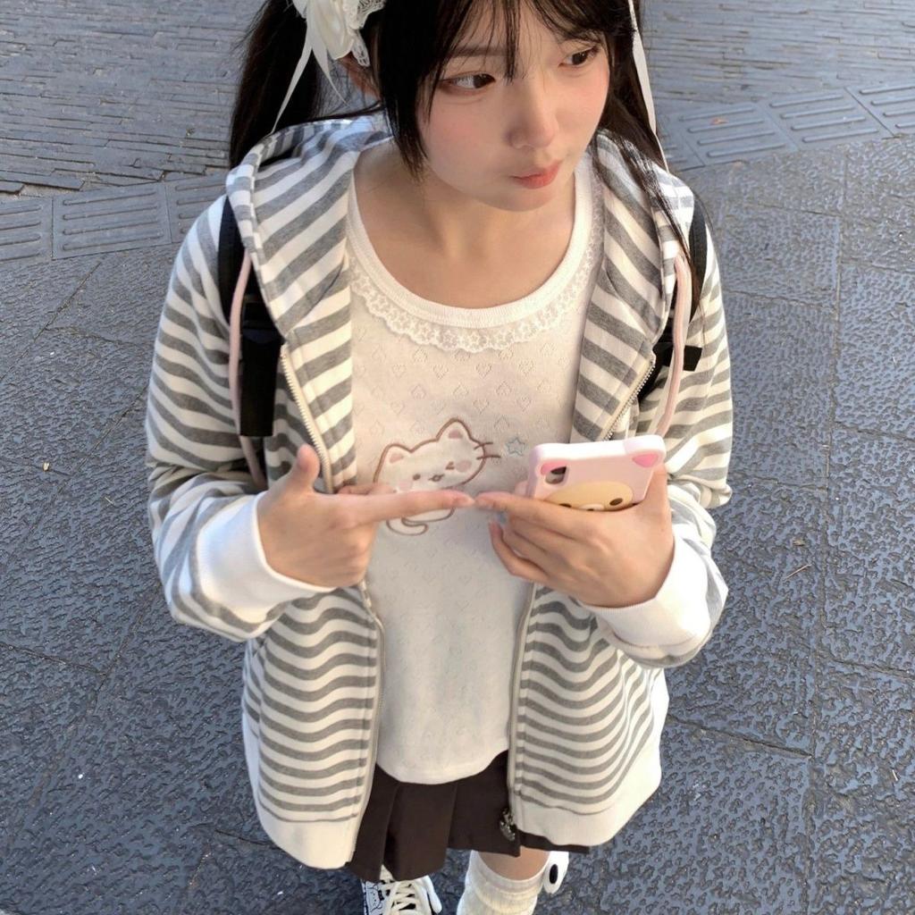 Sladká trička Kawaii Dámské Japonský styl Y2k Krajka Patchwork Roztomilé kreslené vyšívací trička Topy Měkká dívka