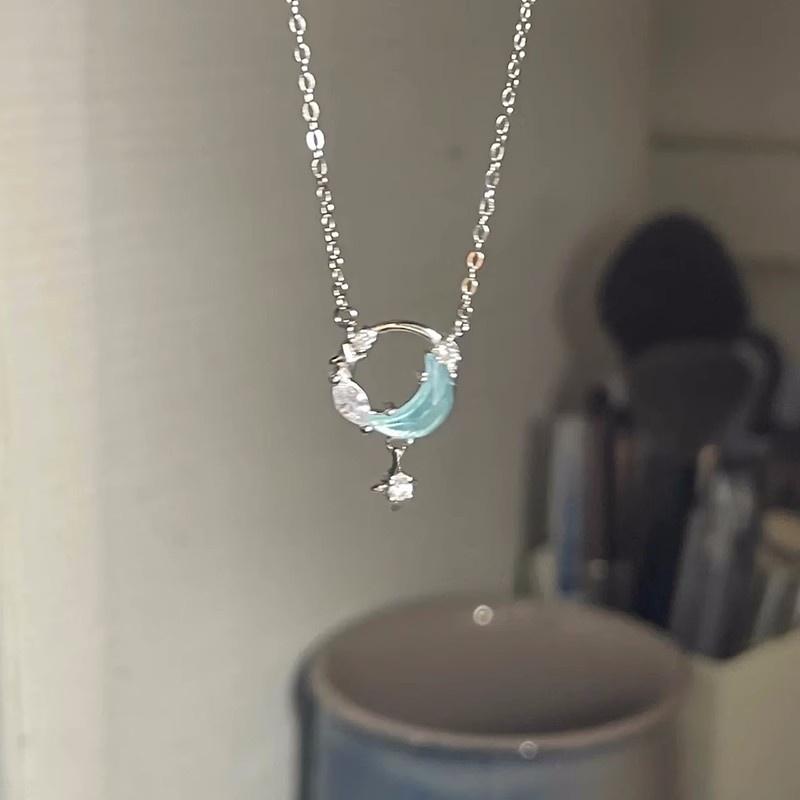 2023 nydesignad Moon Star Hänge Halsband Kristall Zirkon Halsband Silver Kedja Choker Tillbehör Smycken
