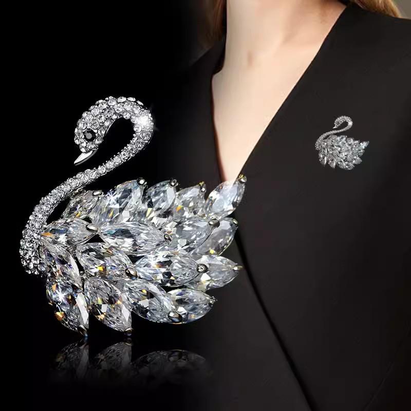 Elegant Crystal Swan Brooch: High-End Women's Pin with Korean Design Charm