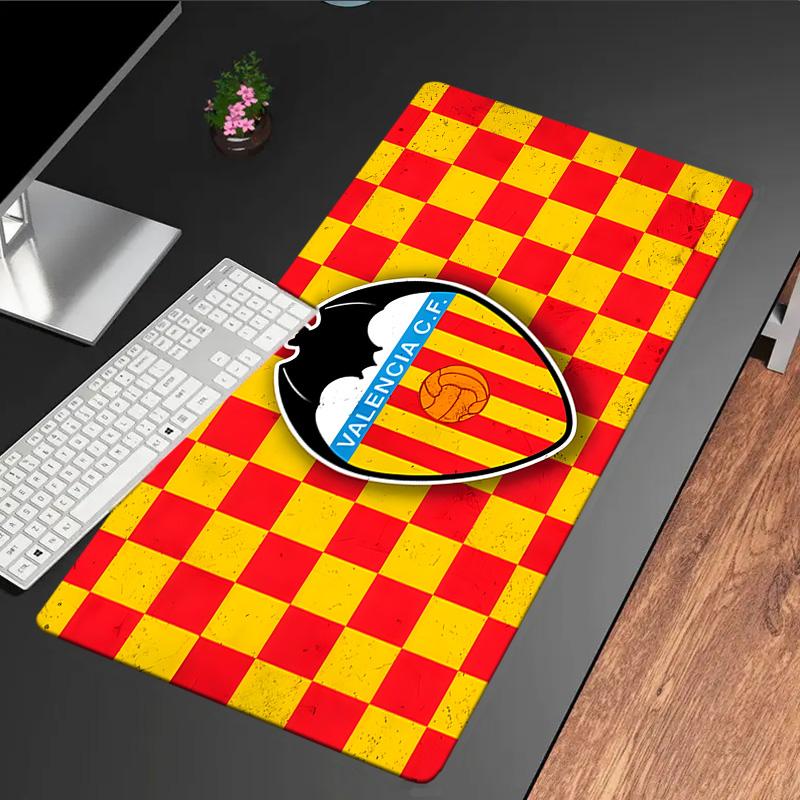 Valencia Crest Design Mouse Pad, Rubber Base, Mouse Pad for Gamers and Office Use, Gaming Desk , Easy To Clean Mat Christmas Fan Gifts
