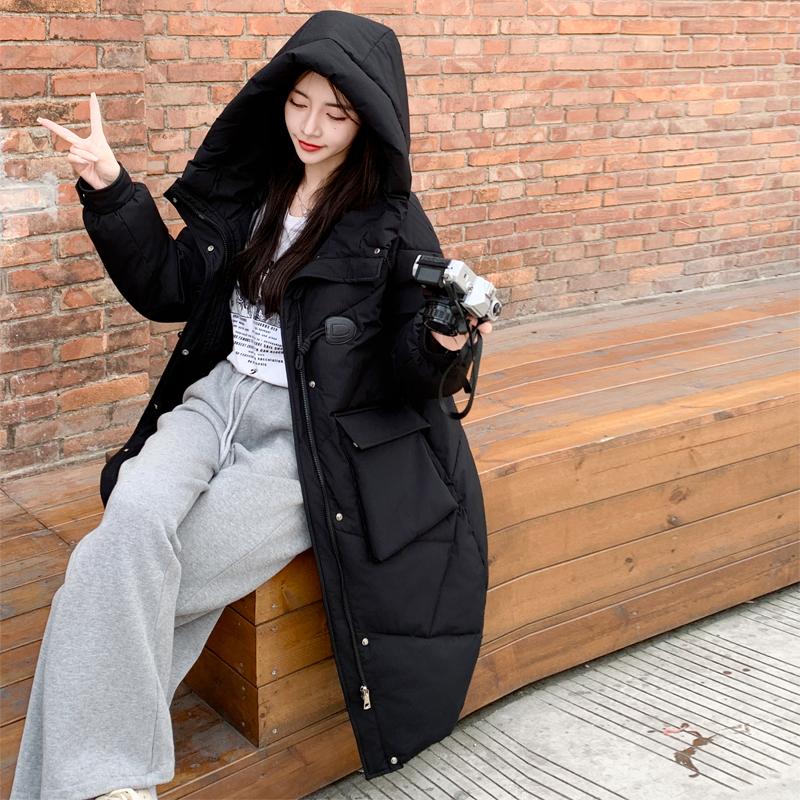 Thickened Korean Bread Coat with Pockets; Fashionable Green Feather Cotton Coat with Hood and Long Design for Winter