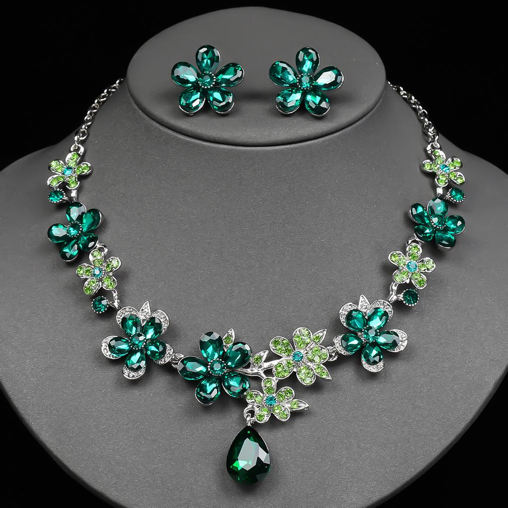 Vintage Floral Crystal Bridal Zircon Set European Luxury Wedding Earrings Necklace Waterproof Alloy Accessories for Women