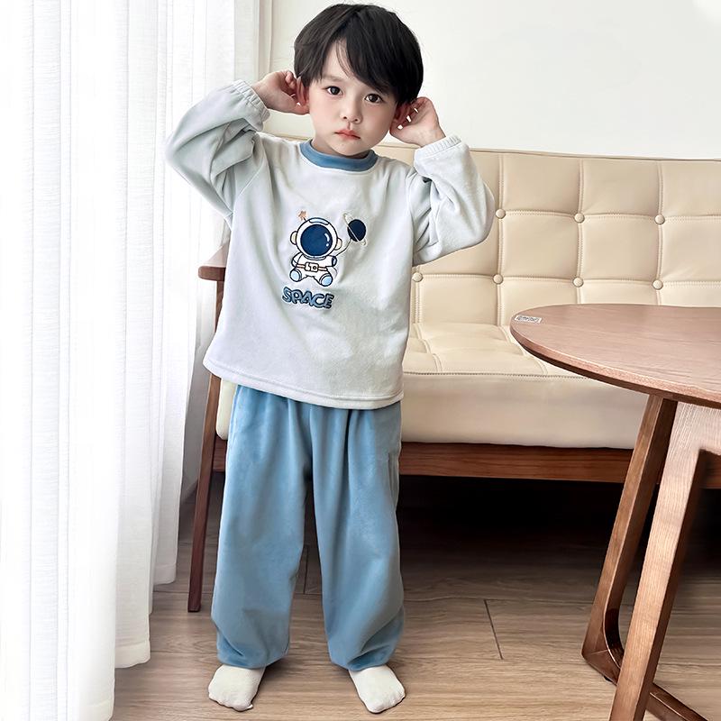 Kids' Wool Plush Pajamas Set - Warm Autumn/Winter Coral Fleece Sleepwear for Boys and Girls