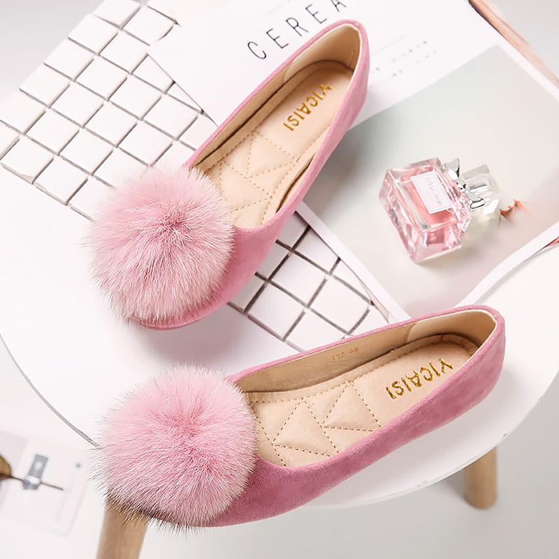 Туфли с помпонами из меха — фото 3