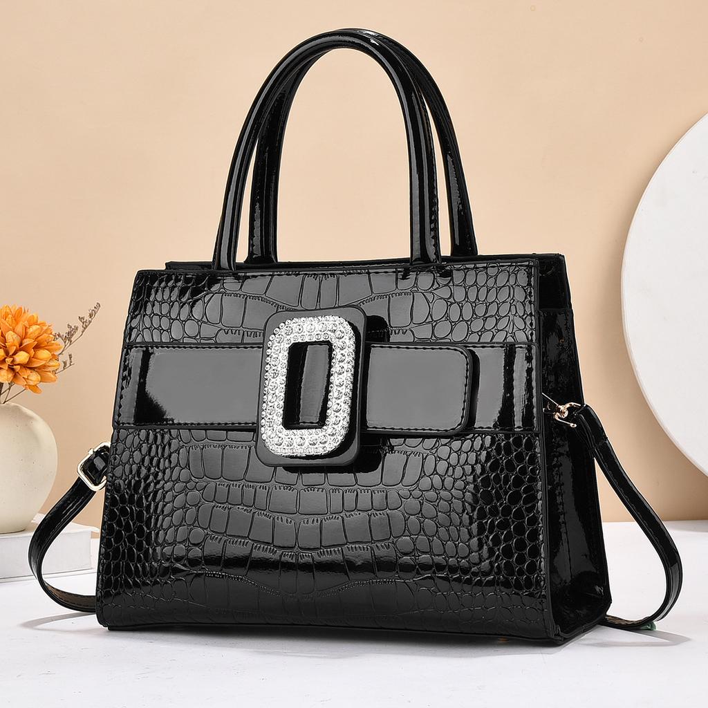Large Capacity Women's Crossbody Bag High-quality Handbag Commuter Shoulder Bag Trendy Bright Leather Hardness Zipper Closure