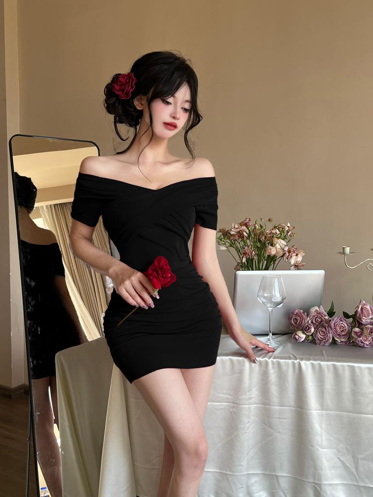 Nightclub Vneck sexy oneword shoulder shortsleeved dress tight body pure desire backless club foot massage hip wrap skirt