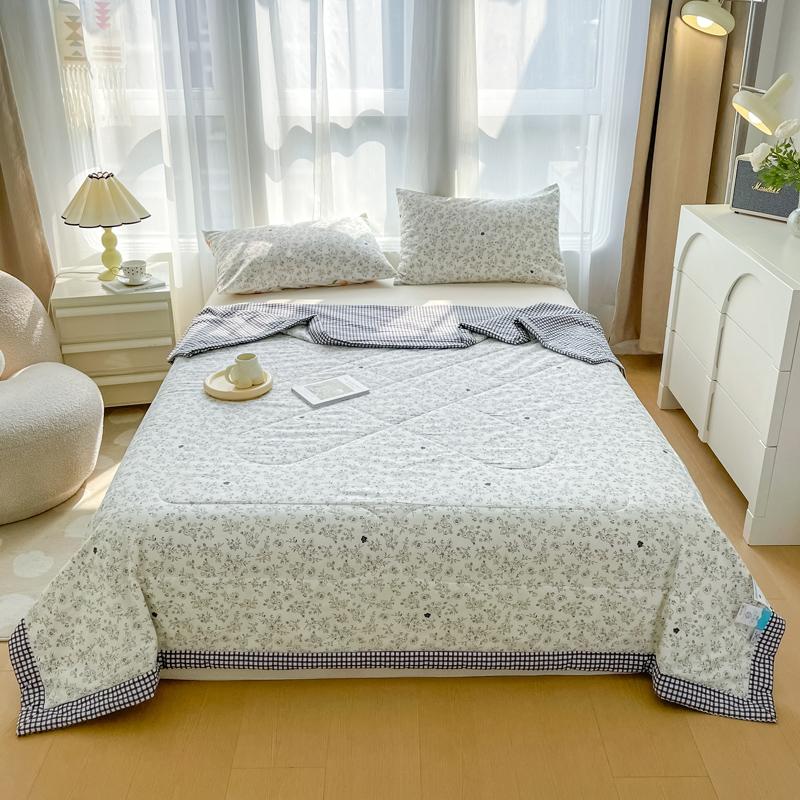 Pastoral Flowers Print Summer Quilt 100% Cotton Home Bedroom Soft Breathable Air Conditioning Quilted Quilt Machine Washable