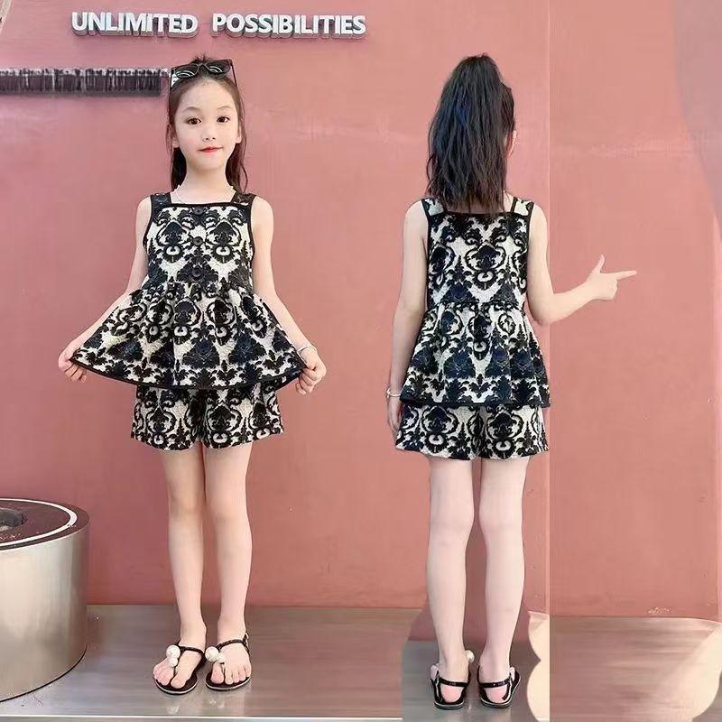 Girls' Summer Two-Piece Set New Fashionable Floral Dress For Children Short-Sleeved Shorts Outfit For Girls