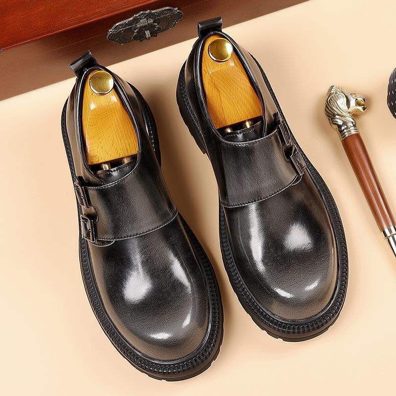 Men's business dress one-pedal office leather shoes breathable thick soles heightening big head leather shoes tooling Munch shoes men