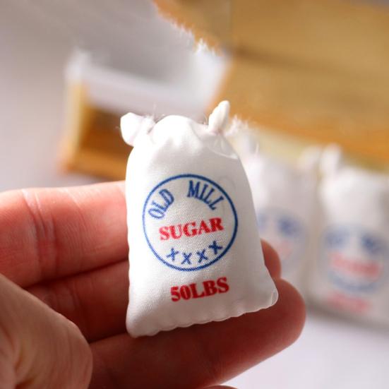 Neuheit Realistisches Modellspielzeug Lebendige Farbe Mini Salzbeutel Dekoration für Rollenspielsimulation Mehlsäcke